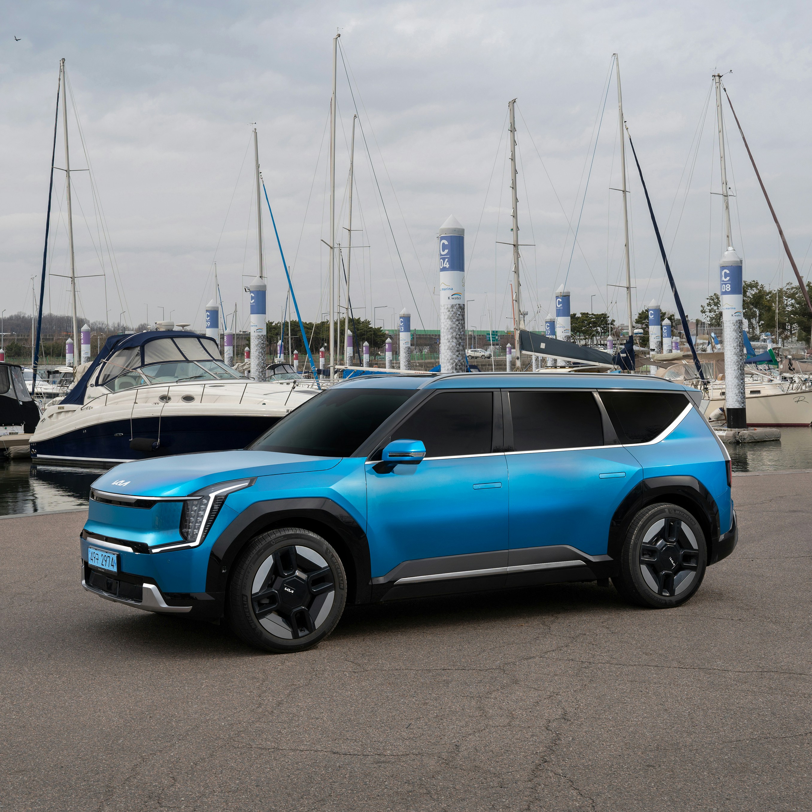 Blue Kia EV9 at Car Lease UK