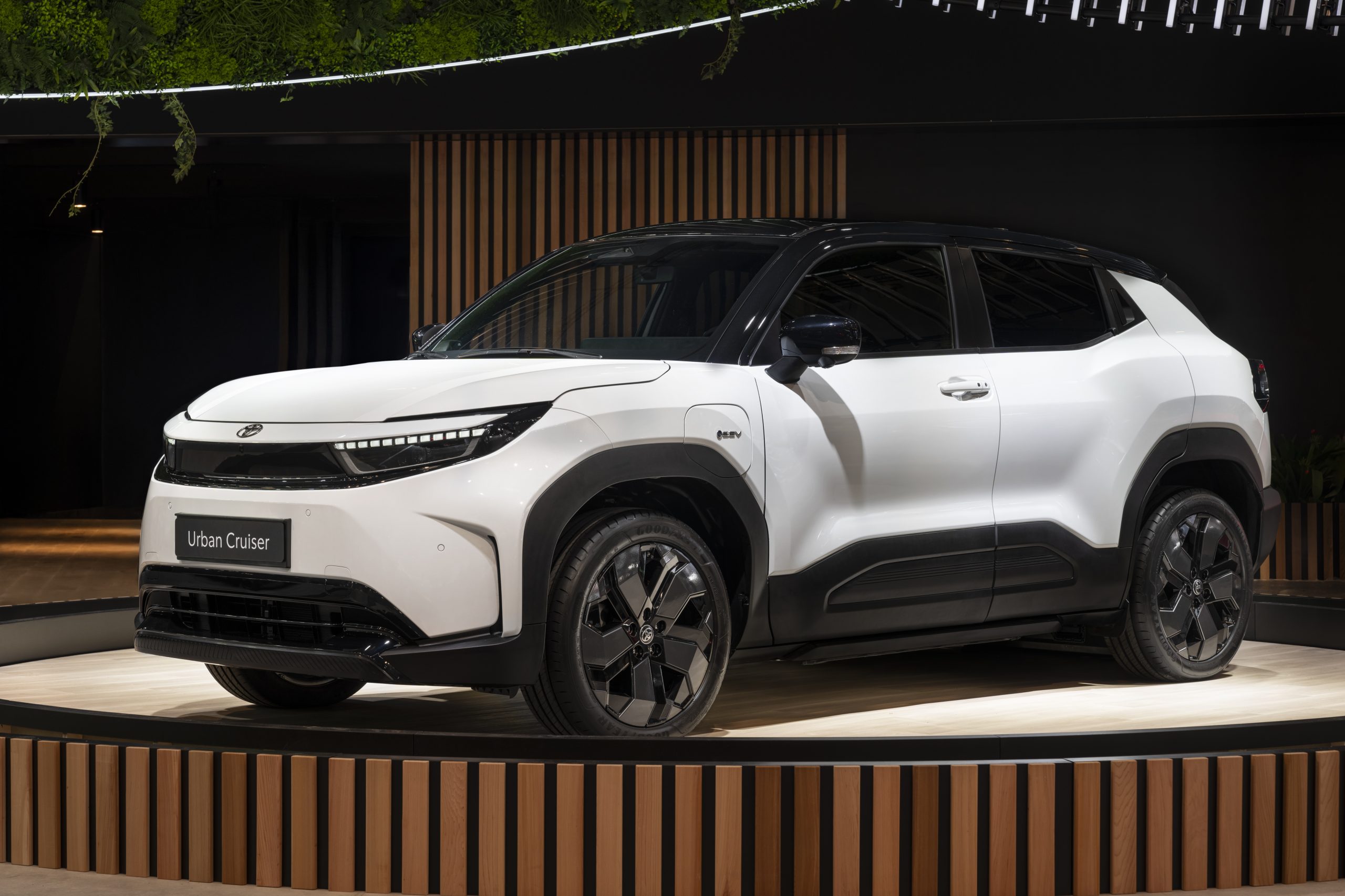 All-New Toyota Urban Cruiser Makes Public Debut at Brussels Motor Show