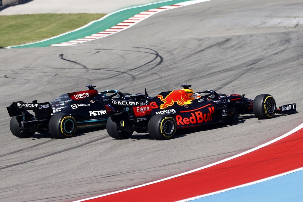 United States Grand Prix: Verstappen finishes just 1.333s ahead of Hamilton to extend his championship lead