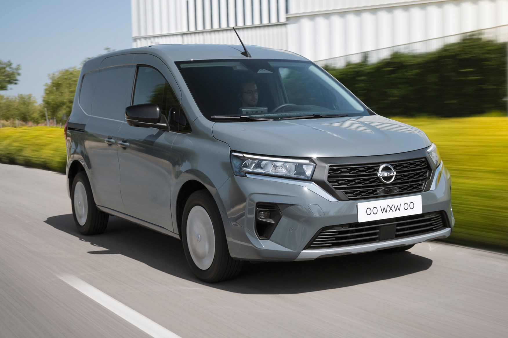 Lease or Buy the Perfect Small Van for 2023: Your Guide to the Best Options!