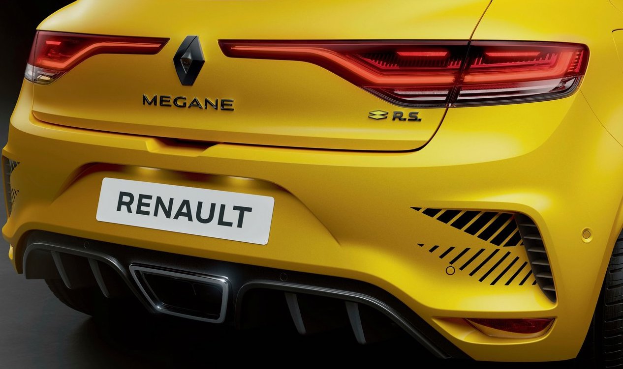 Renault CEO Luca de Meo suggests European brands have stopped developing new combustion engines
