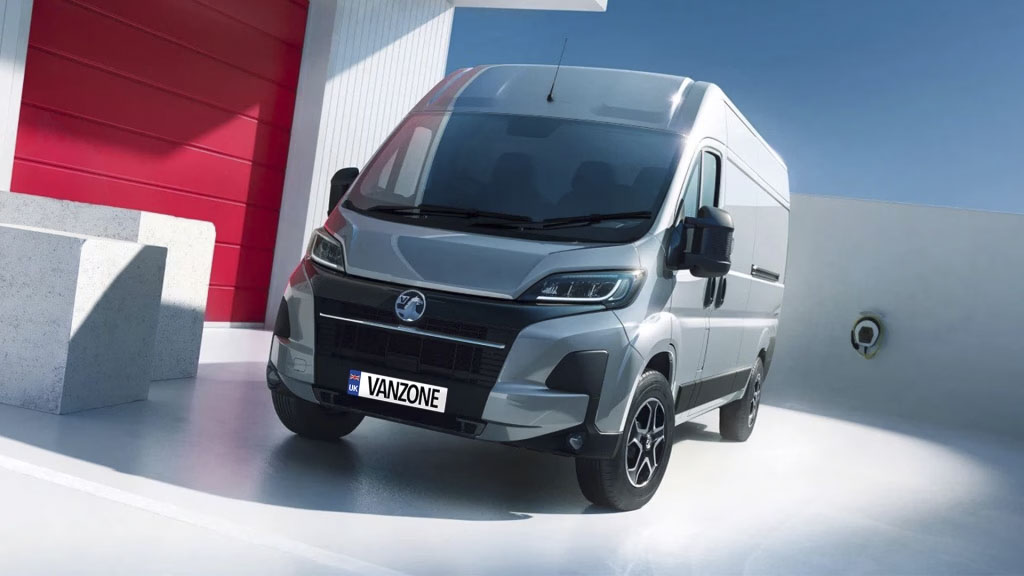Why UK Businesses Are Opting to Lease Vans and Pick-Up Trucks Instead of Buying