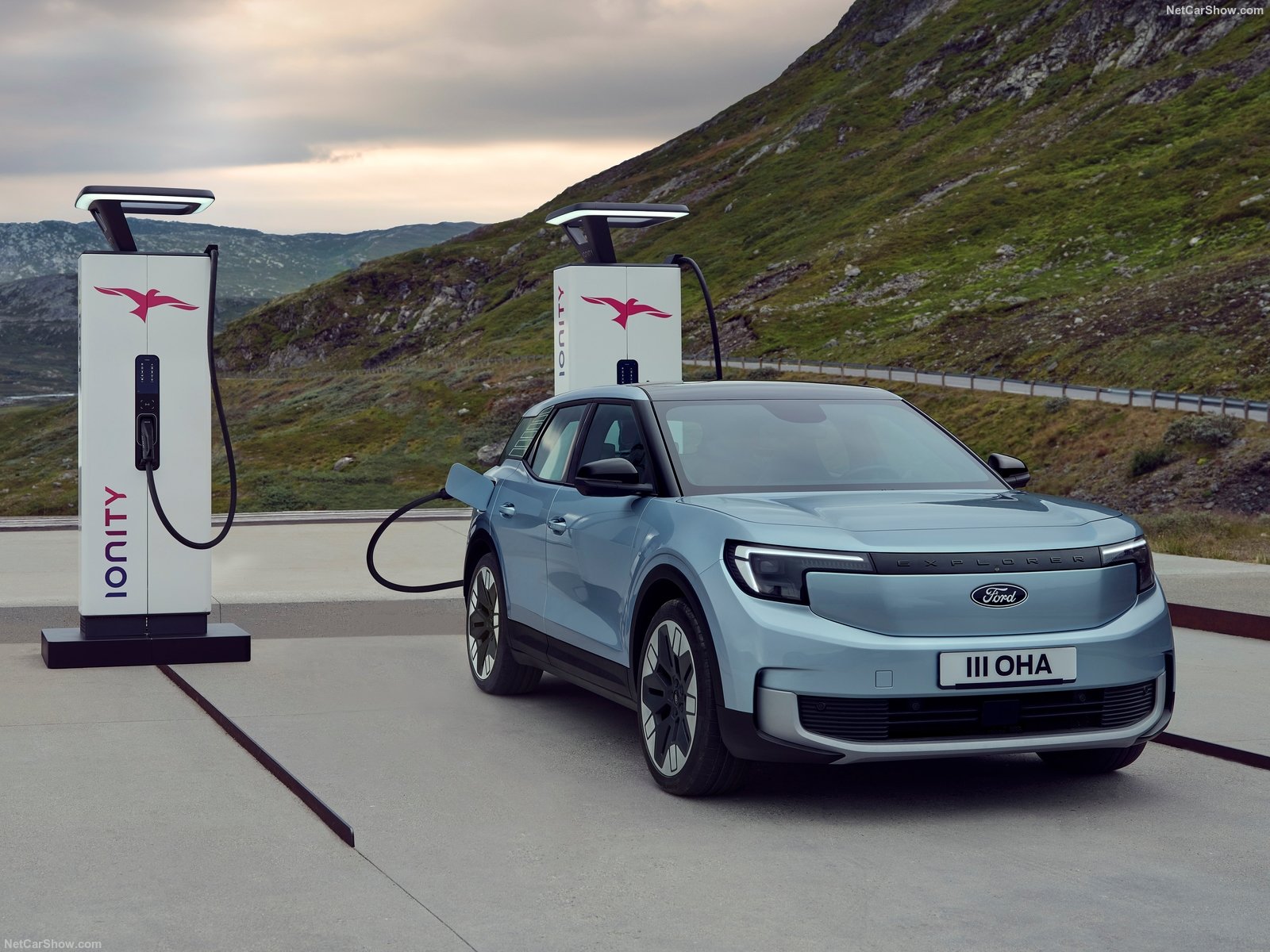 Ford Explorer Charging