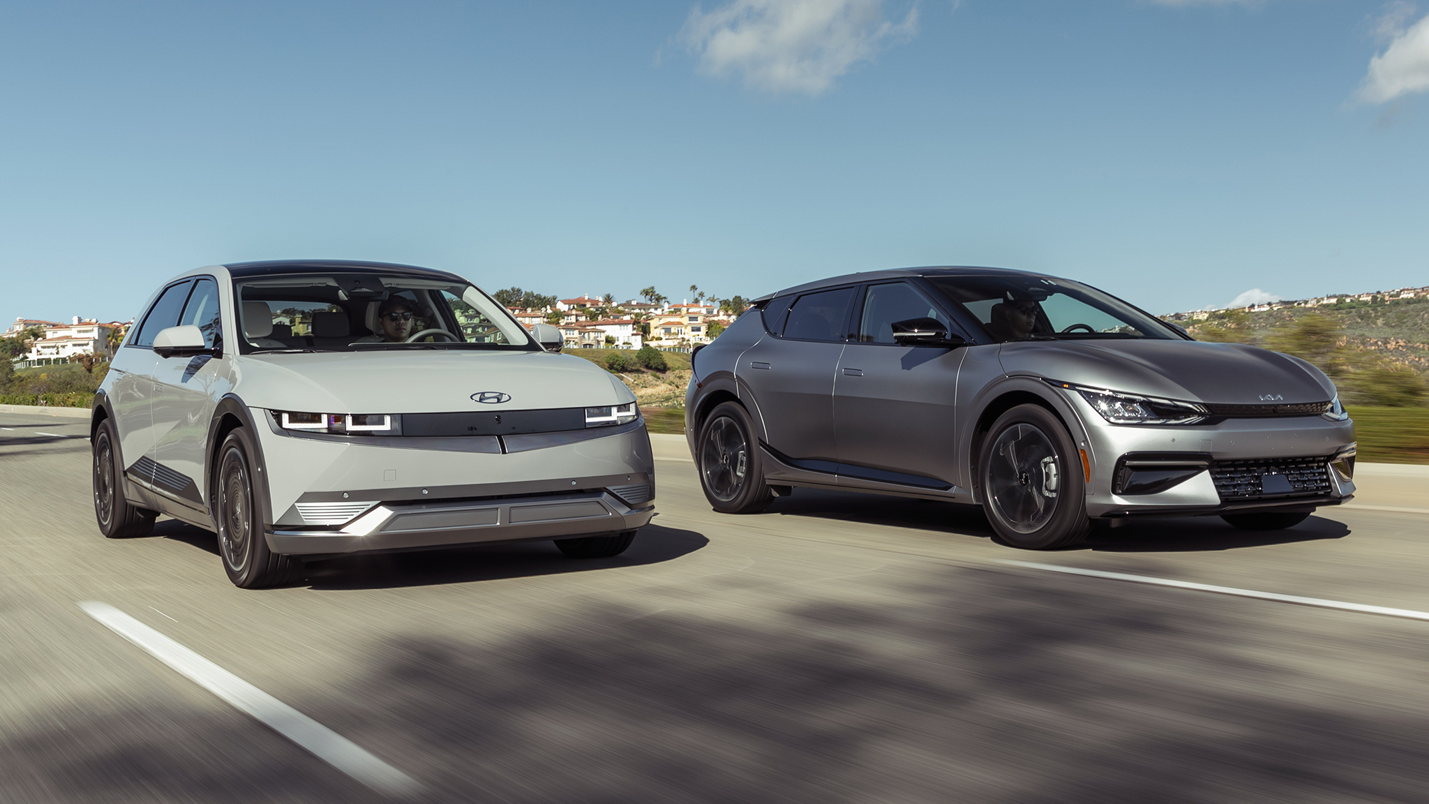 Hyundai Ioniq 5 vs Kia EV6: Electric SUV Comparison 2025