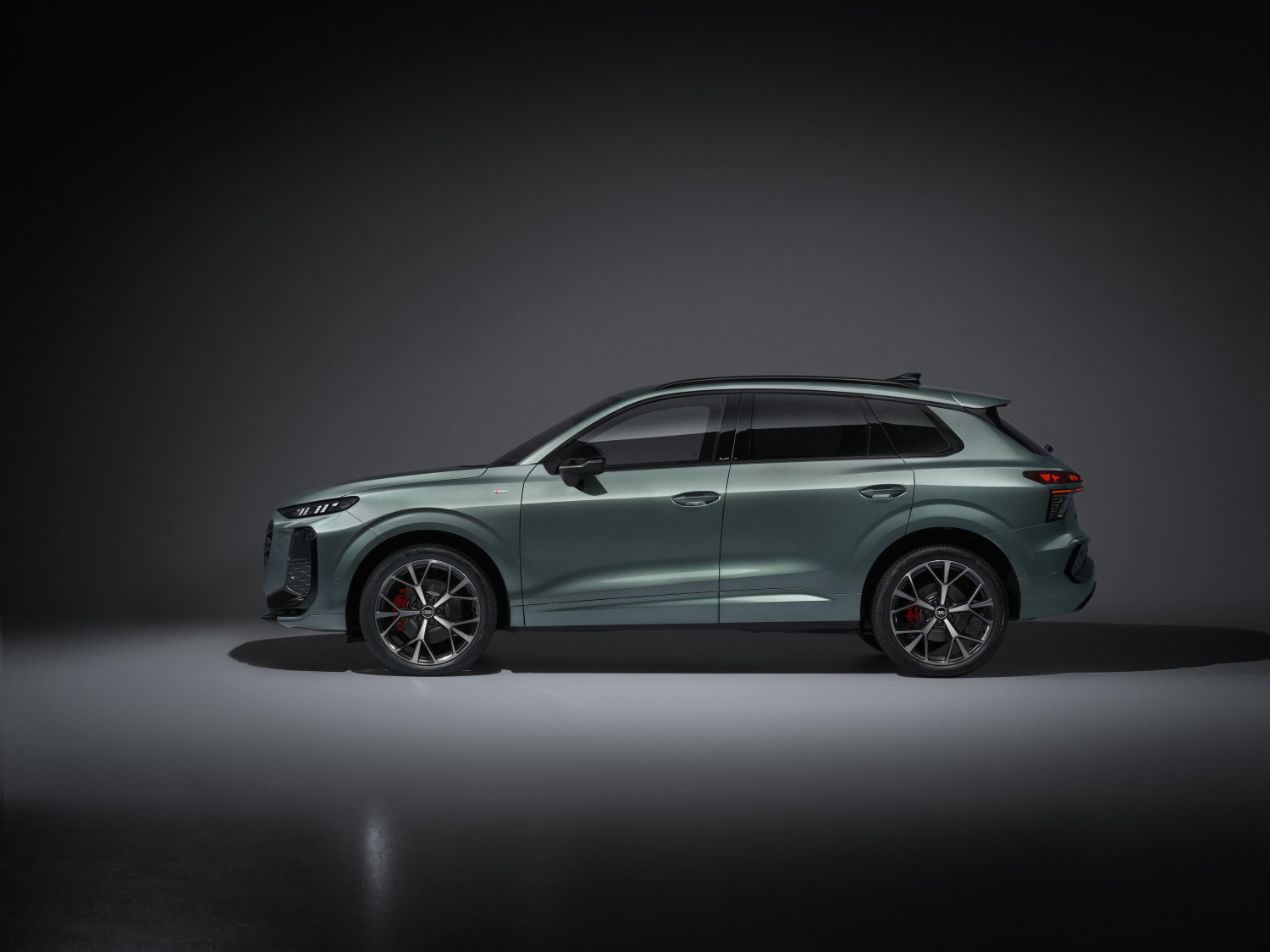 The side profile of the new Audi Q3