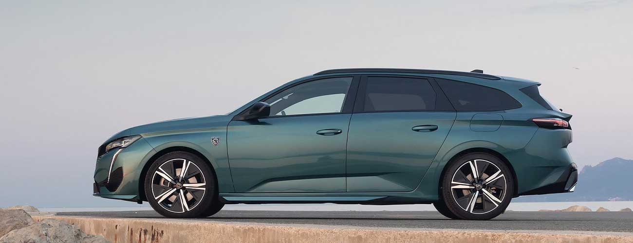 Best-electric-hybrid-estates-peugeot-e-308-sw