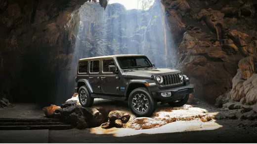 Jeep® Wrangler Rubicon Clinches Best Family SUV for Off-Roading