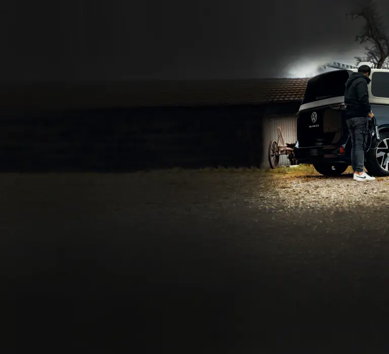 Photo by JUICE on Unsplash