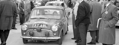 pat-moss-for-mini-history