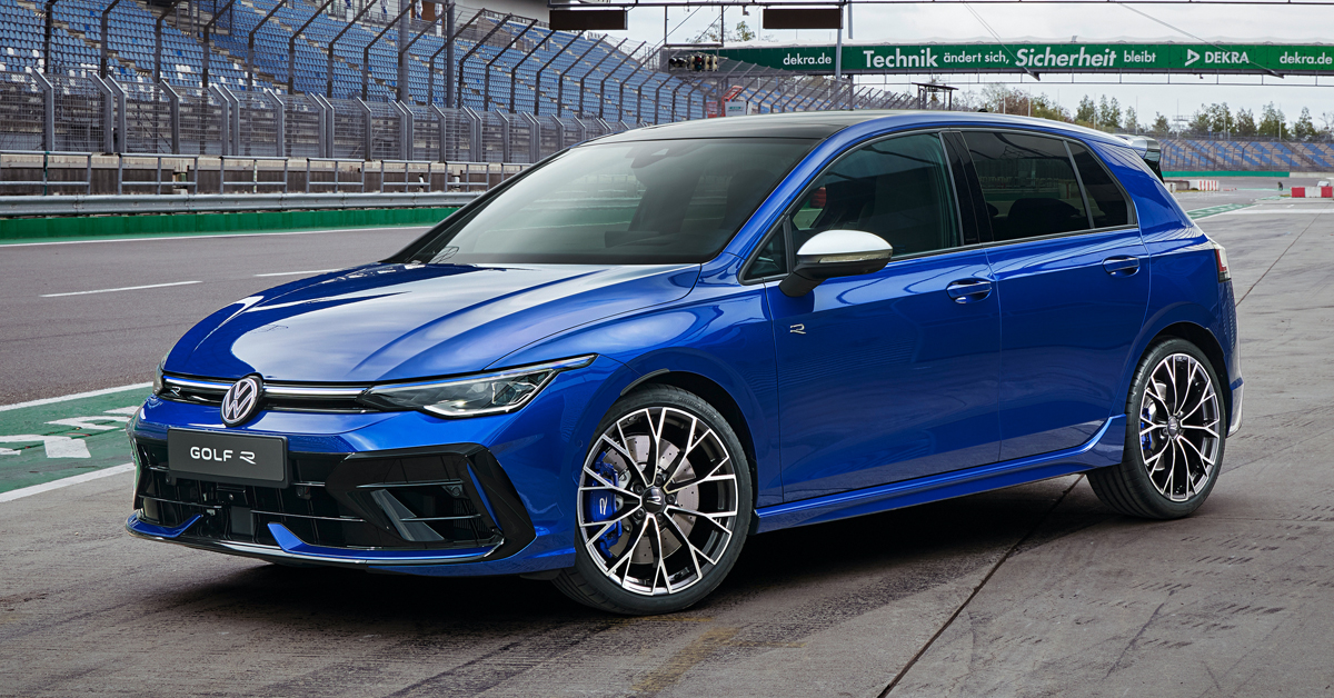 An image showing the updated 2024 Volkswagen Golf R hatchback