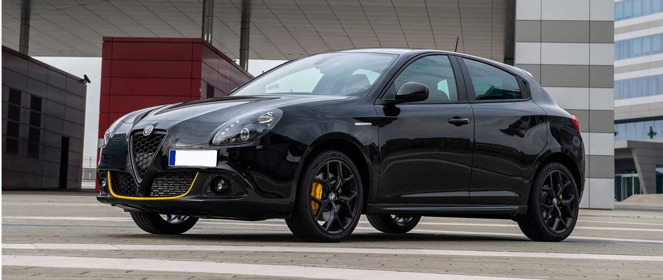 Black Alfa Romeo Giulietta