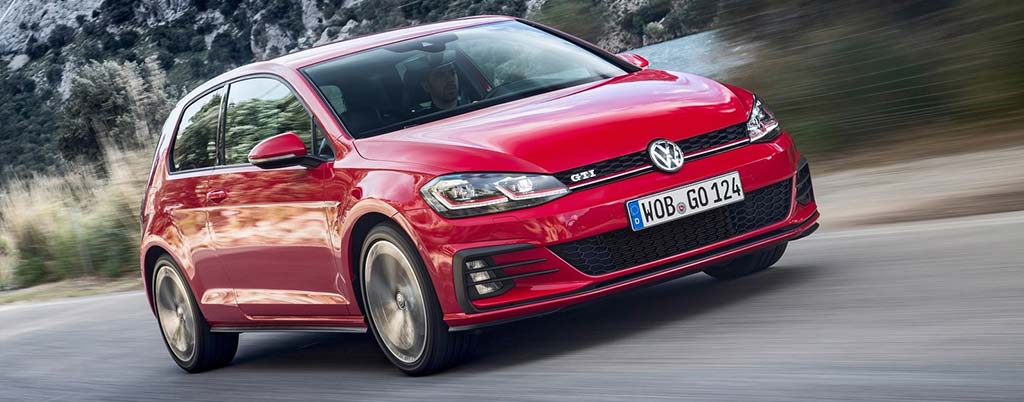 Megan Barton Hanson - Volkswagen Golf GTI