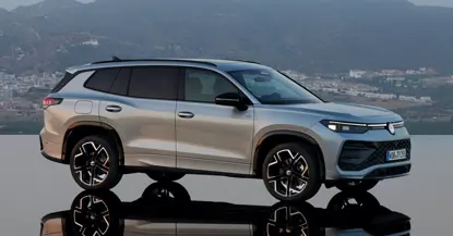 An image showing the new 2025 Volkswagen Tayron 7-seater SUV
